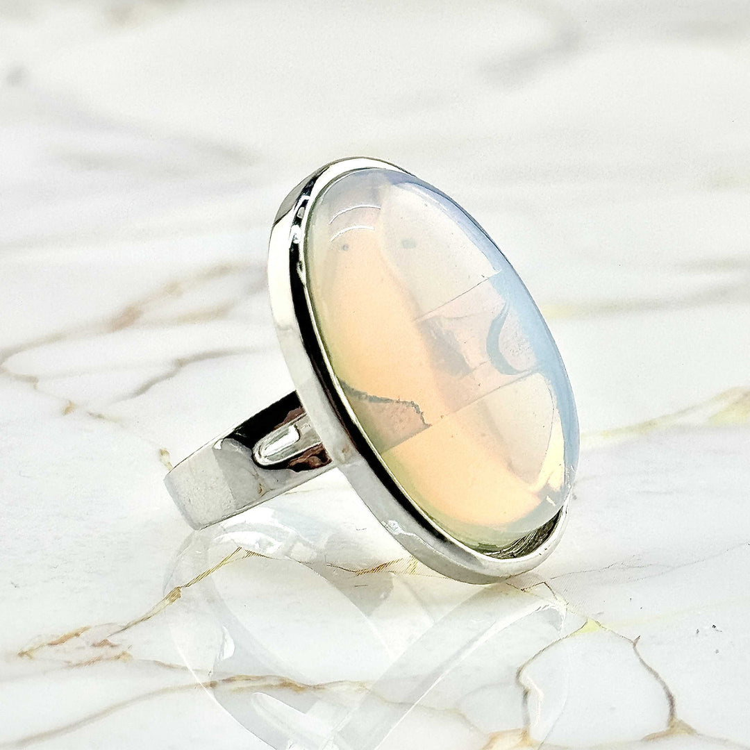 Bague "Ovale" en Opale